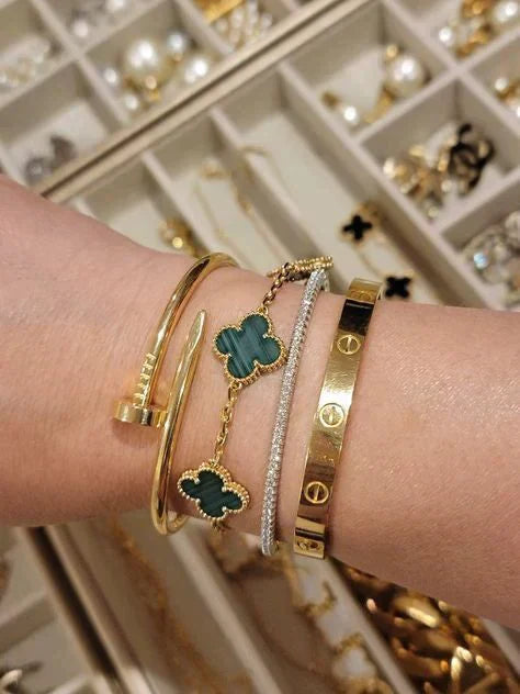 KLEEBLATT ARMBAND | SMARAGD